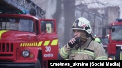 У ДСНС зазначили, що сили РФ цілилися у водія автівки, яка везла воду в Костянтинівку (фото архівне)