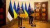 Президент України Володимир Зеленський і президент Естонії Алар Каріс (праворуч) під час пресконференції в Таллінні, 11 січня 2024 року 