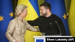 Володимир Зеленський повідомив, що провів зустріч із президенткою Європейської комісії Урсулою фон дер Ляєн (архівне фото)