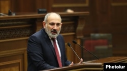 Нікол Пашинян каже, що планує поставити економічну співпрацю вище від будь-яких «політичних амбіцій» членів Євразійського економічного союзу, де провідну роль відіграє Росія