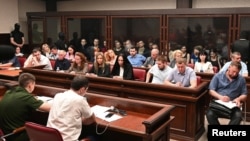 Про це заявили на суді в справі, в якій російська влада переслідує 23 українських полонених (на фото: засідання суду в червні 2023 року)