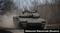 Українські військові біля прифронтового міста Часів Яр у Донецькій області, 5 березня 2024 року