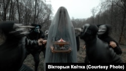 Ілюстрацыйная выява. Беларускі свабодны тэатар, анонс спэктаклю «Дзікае паляваньне караля Стаха» ў лёнданскім тэатры Barbican