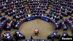 Рішення створити фонд Ukraine Facility підтримали 512 євродепутатів, проти проголосували 45, ще 63 утрималися