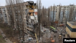 Наслідки атаки дронів по багатоповерхівці в Одесі в ніч проти 2 березня