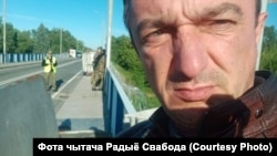 Дзьмітры Смактуновіч на польскім баку польска-беларускай мяжы