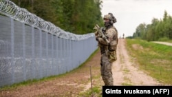 Latwiýanyň serhedi (arhiw suraty)