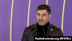 Україна заборонила російськими військовополоненими телефонувати додому, повідомив омбудсмен з прав людини Дмитро Лубінець