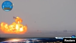 "SpaceX" жеке менчик компаниясына таандык "Starship SN10" кемеси конуп жатып жарылды. Түштүк Падре аралы, Техас штаты, АКШ. 2021-жылдын 3-марты.