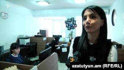Armenia -- Knar Manukian, editor-in-chief of "Zhoghovurd" daily, speaks to RFE/RL, Yerevan, March 18, 2019.