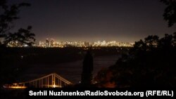 Довелося повернутися до відключень у деяких районах