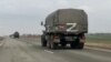 Російська військова техніка рухається в окупованому Криму в напрямку материкової України, 24 лютого 2022 року