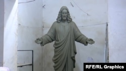 Макет статуи, которую планируют установить на горе Атис