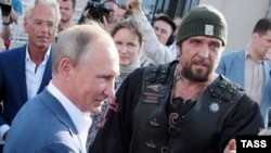 Путин и Залдостанов в Симферополе, 2017 год