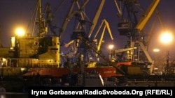 За даною АМКУ, вартість втраченого майна складає 1,24 мільярда гривень