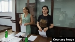 Низфа Аршба (справа)