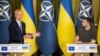 Йенс Столтенберг и Владимир Зеленский во время пресс-конференции в Киеве, 28 сентября 2023 года