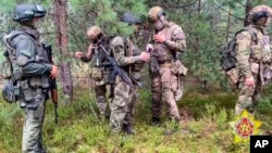Вагнерівці разом з білоруськими військовими поблизу Бреста, липень 2023 року. Кадр з відео, оприлюдненого Міноборони Білорусі
