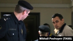 Режиссер Олег Сенцов та тоткыннарны алышу исемлегендә булырга мөмкин