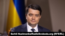 Дмитро Разумков 8 листопада оголосив про створення у Раді свого об’єднання «Розумна політика», що складається з 25 депутатів