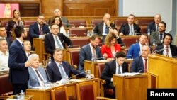 Sjednica parlamenta za izglasavanje nepovjerenja manjinskoj vladi u Podgorici; 19. avgusta 2022. 
