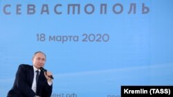 Владимир Путин в аннексированном Крыму