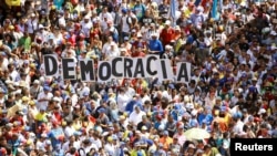 У Венесуелі тривають протести