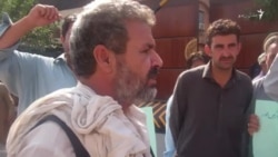 د پاړه چنار بلدیې کارکوونکو د تنخاګانو نه ترلاسه کېدو ضد مظاهره کړې