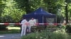 Німецькі слідчі обшукують місце, де був застрелений Зелімхан Хангошвілі, Берлін, 23 серпня 2019 року