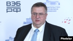 В​вице-премьер РФ Алексей Оверчук 