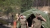 Розкопки в урочищі Сандормох, де поховані жертви Великого терору, ведуть російські солдати