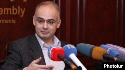 Ընդդիմադիր Հայ ազգային կոնգրեսի խորհրդարանական խմբակցության ղեկավար Լևոն Զուրաբյան