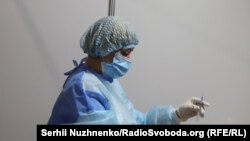 Щеплення в Україні проводять чотирма вакцинами