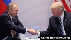 Дональд Трамп Орусия президенти менен буга чейин көп тараптуу саммиттерде эки ирет жолуккан. 