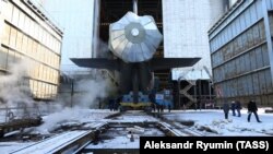 Атомная подводная лодка на верфи «Севмаша», недалеко от городка Нёнокса, где произошел взрыв.