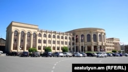 Գյումրիի քաղաքապետարանը, արխիվ