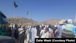  په انګور اډه کې سلګونه کسان د دروازې پرانیستو په انتظار - د ۲۰۲۰ز د جولای ۱۸مه