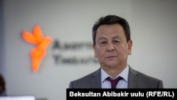 Өмүрбек Суваналиев. Архивдик сүрөт.