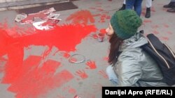 Србија - Протест пред Градското собрание во Нови Сад