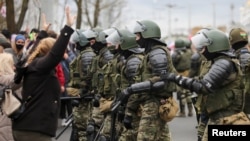 Архіўнае ілюстрацыйнае фота. Мірныя пратэсты ў Менску супраць вынікаў прэзыдэнцкіх выбараў, лістапад 2020 году 
