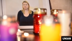 Катерина Гандзюк померла 4 листопада 2018 року, через три місяці після того, як її облили концентрованою сірчаною кислотою у Херсоні