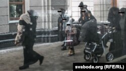 Беларуси -- Брестерчу вокзалехь бу нохчийн мухIажираш. Чилл. 02.2017.