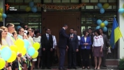 Кличко заспівав на святі останнього дзвоника (відео)