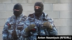 19 серпня ФСБ Росії стверджувала, що затримала жителя Кіровського району Криму, якого підозрюють в участі в «українському націоналістичному батальйоні»