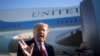 Президент Д. Трамп АКШ менен Мексиканын чек арасына жакын курулган дубалга бараардын алдында ЖМК өкүлдөрүнө сүйлөөдө. 2021-жылдын 12-январы.