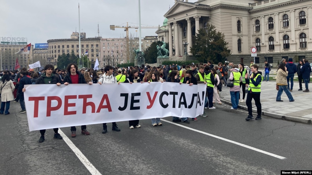 Transparent učenika Treće beogradske gimnazije, 1. april 2025.