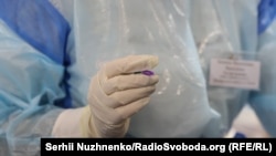 Станом на 17 червня 2021 року до листа очікування вакцинації від COVID-19 записались 707 599 людей