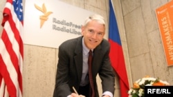 Steven Pifer