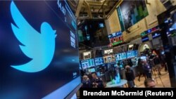 Через хакерську атаку акції Twitter увечері 15 липня впали на 4%