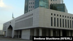 Здание Дома правительства в Астане.